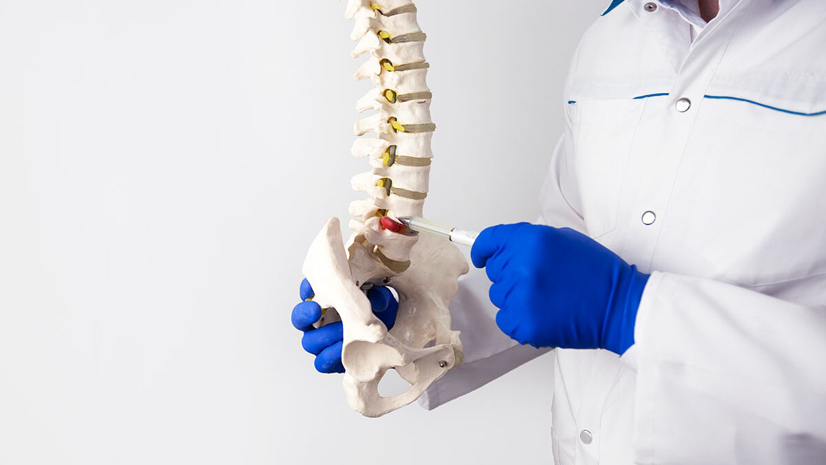 What are the causes and symptoms of a Herniated Disc? What are the causes and symptoms of a Herniated Disc?