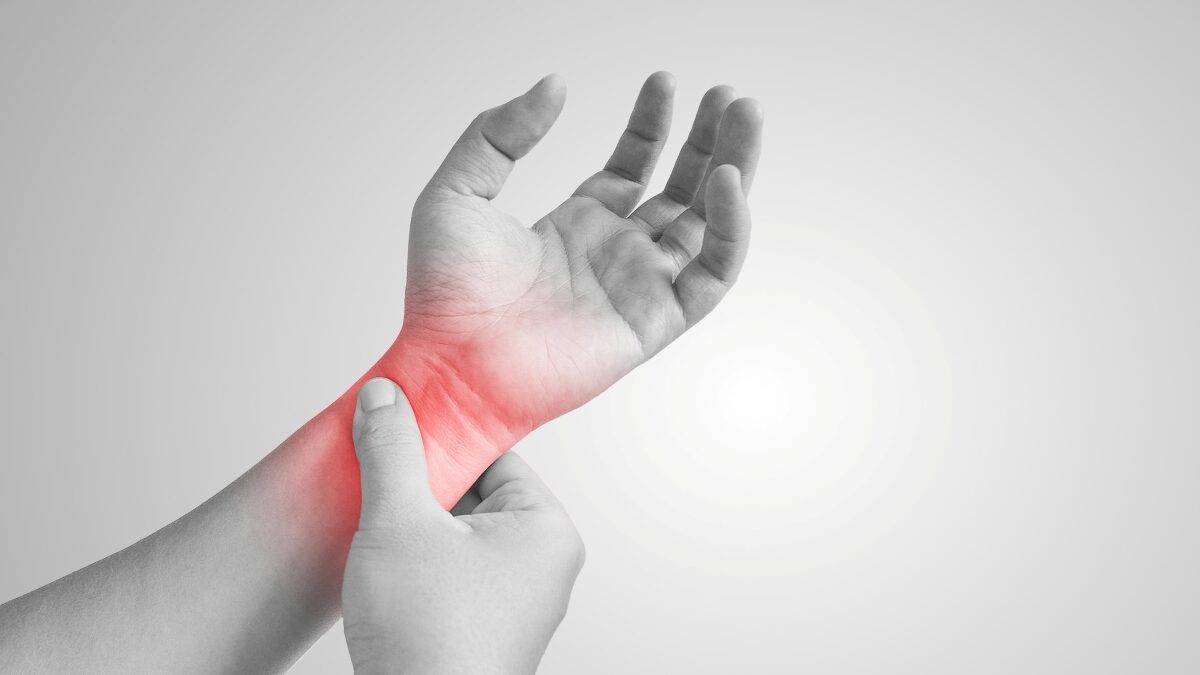 Recognizing the Signs of Carpal Tunnel Syndrome Recognizing the Signs of Carpal Tunnel Syndrome